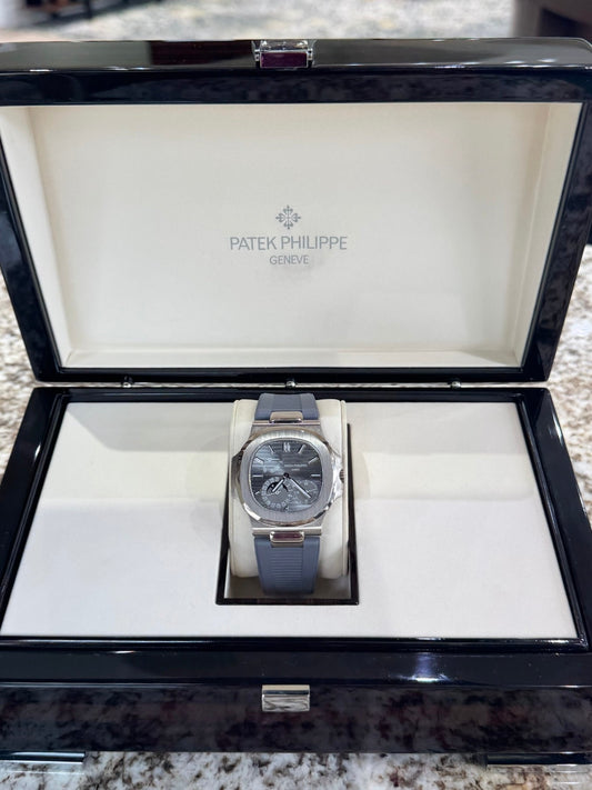2017 Patek Philippe Nautilus 5712G Watch
