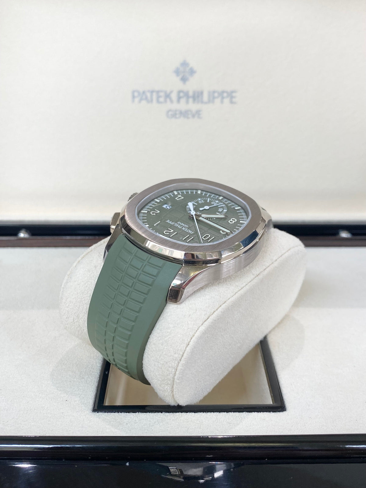 2024 Patek Philippe Aquanaut Self-Winding 5968G-010 Watch