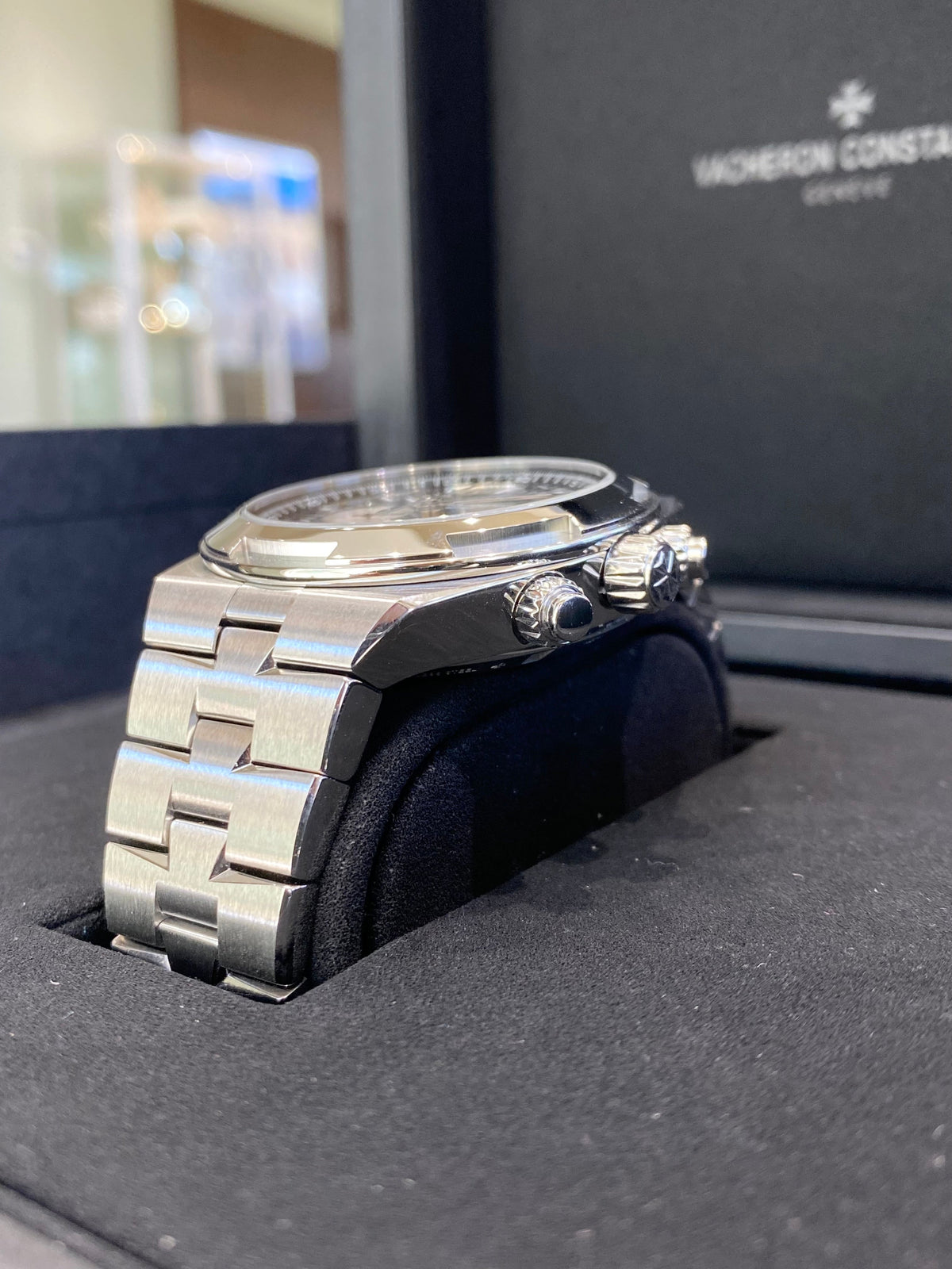 2023 Vacheron Constantin Overseas Chronograph 5500V Watch