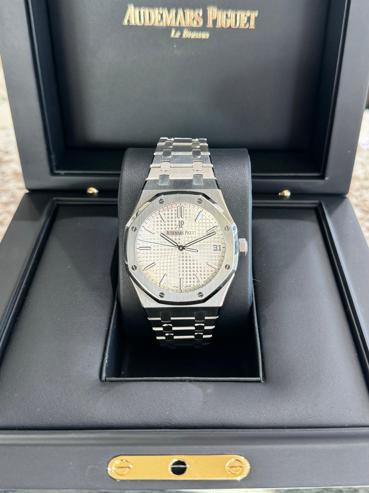 2022 Audemars Piguet Royal Oak Selfwinding 15500ST Watch