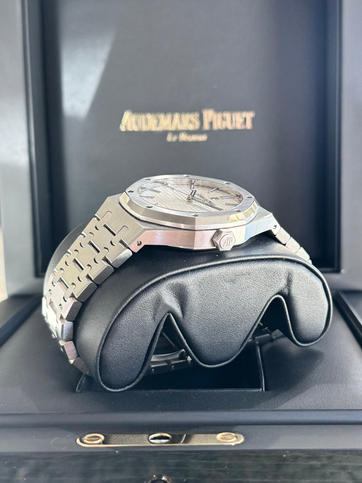 2022 Audemars Piguet Royal Oak Selfwinding 15500ST Watch