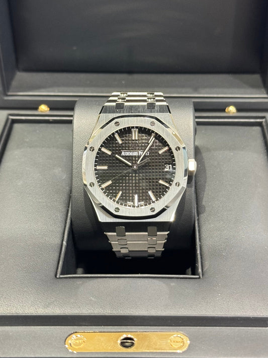2022 Audemars Piguet Royal Oak Selfwinding 15500ST Watch