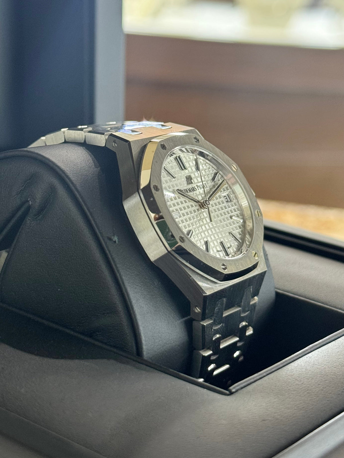 2021 Audemars Piguet Royal Oak Selfwinding 77350ST Watch