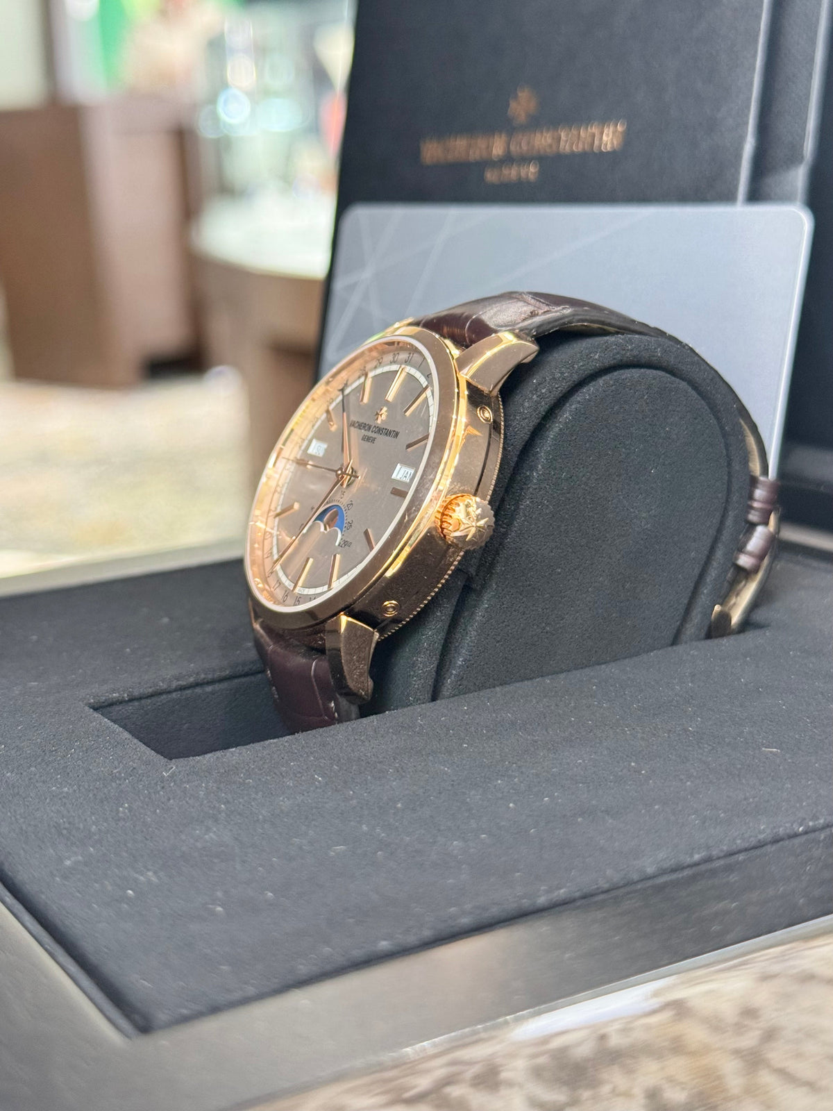 2022 Vacheron Constantin Traditionnelle Complete Calendar 4010T/000R-B344 Watch